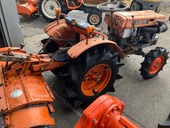 KUBOTA トラクター B7000D