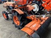 KUBOTA トラクター B7000D