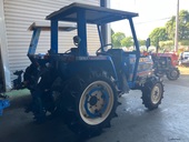 ISEKI トラクター TA267F
