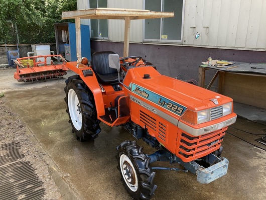 KUBOTA トラクター L1-225D