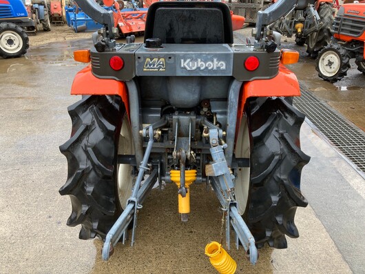 KUBOTA トラクター A195