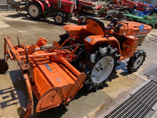 KUBOTA トラクター B1500D