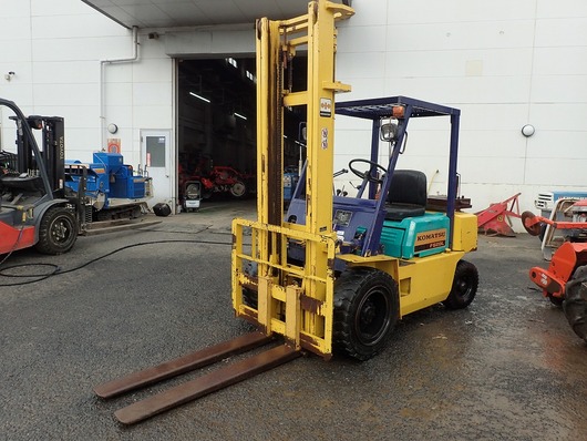 KOMATSU フォークリフト FG20L