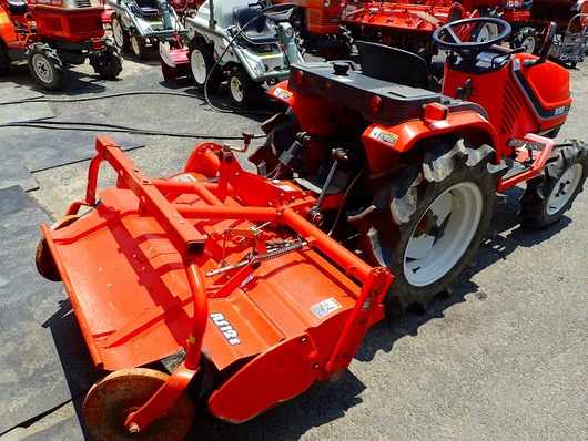 KUBOTA トラクター B52