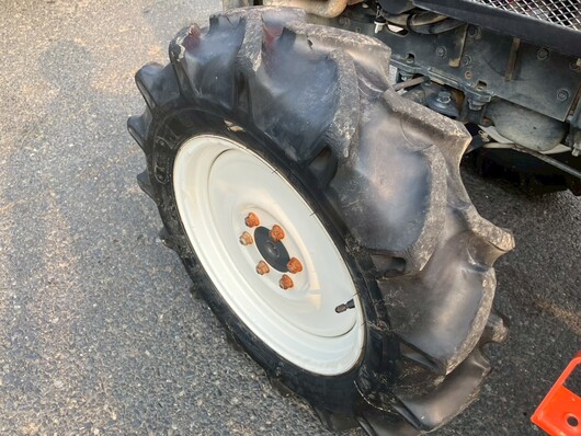 KUBOTA トラクター KB19