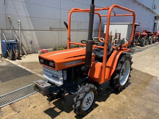 KUBOTA トラクター  B1600D