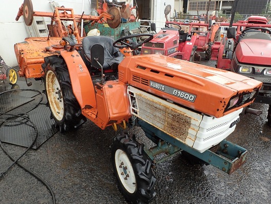 KUBOTA トラクター B1600D