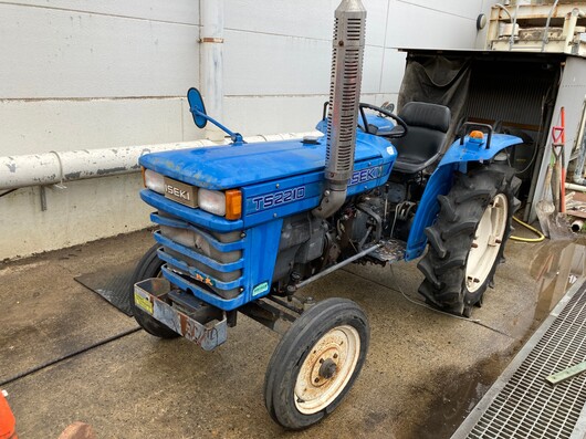 ISEKI トラクター TS2210S