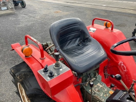 YANMAR トラクター YM2002D