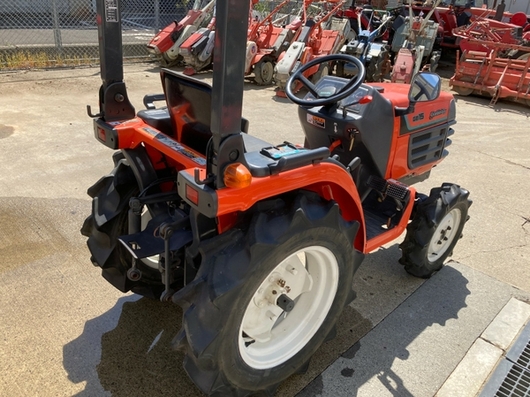 KUBOTA トラクター GB15