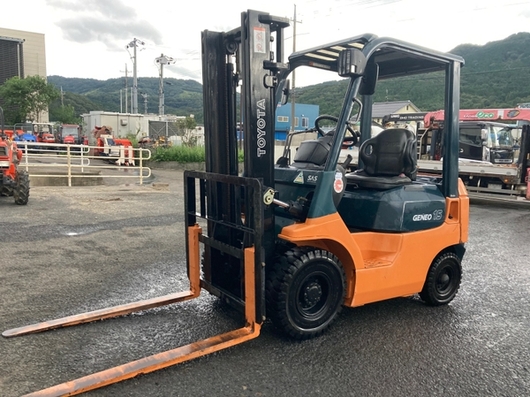 TOYOTA フォークリフト 