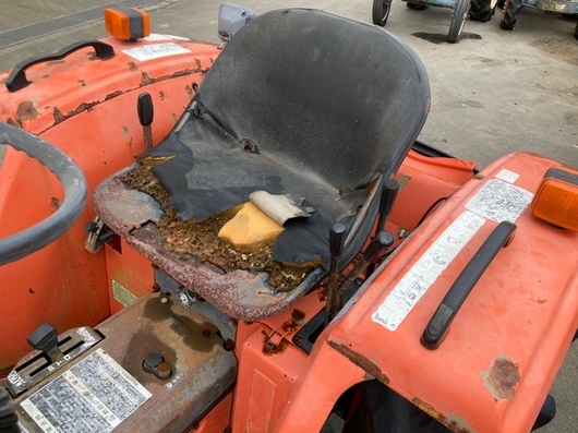 HINOMOTO トラクター E2004D