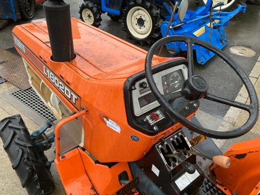 KUBOTA トラクター L1802DT