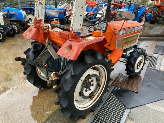 KUBOTA トラクター L1802DT