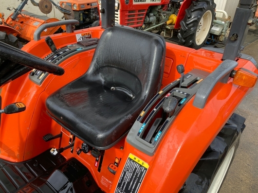 KUBOTA トラクター T22