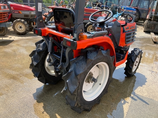 KUBOTA トラクター GB15