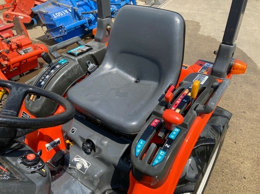 KUBOTA トラクター GB15