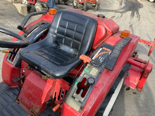 MITSUBISHI トラクター MT165D