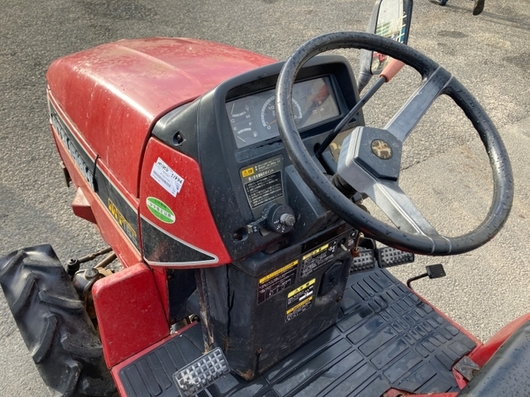 MITSUBISHI トラクター MT165D