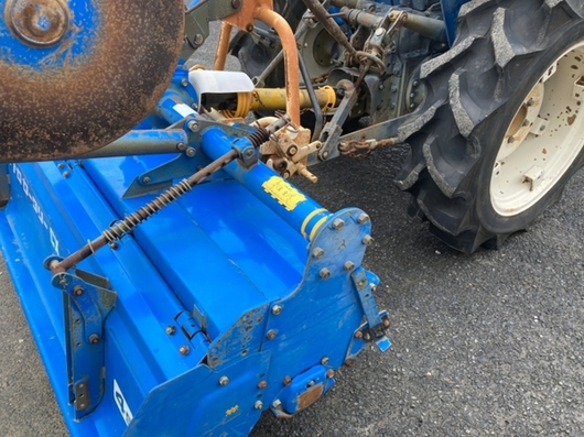 ISEKI トラクター TS2510F