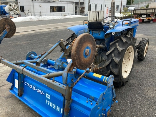 ISEKI トラクター TS2510F