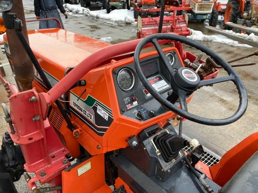 HINOMOTO トラクター E2804D