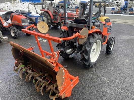 KUBOTA トラクター B92