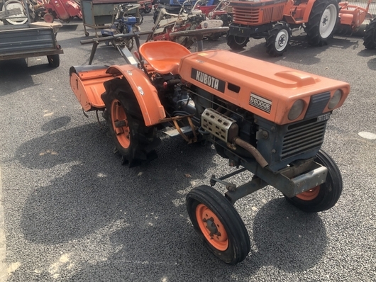 KUBOTA トラクター B6000