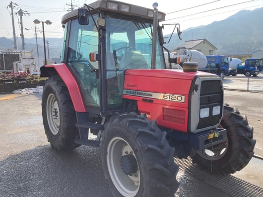 Massey Ferguson トラクター MF6120