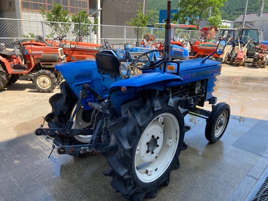 ISEKI トラクター TS2210S