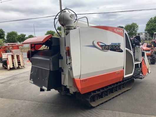 KUBOTA コンバイン ER6100