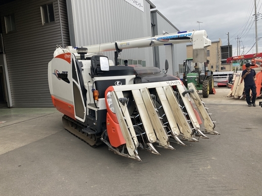 KUBOTA コンバイン ER6100