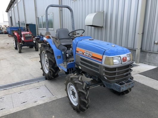 ISEKI トラクター TF223F