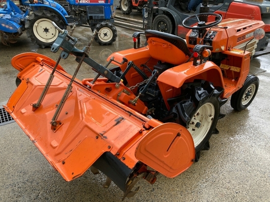 KUBOTA トラクター B1400