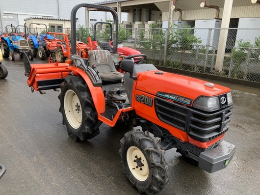 KUBOTA トラクター GB200