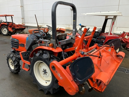 KUBOTA トラクター GB200