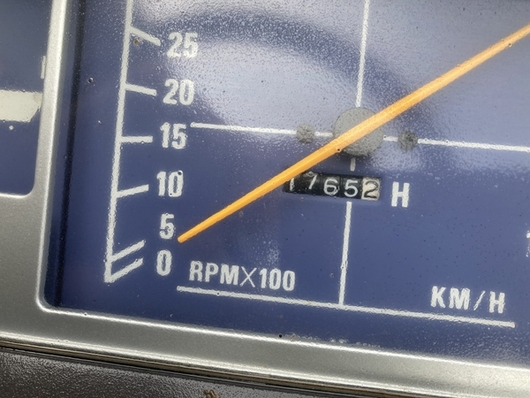 ISEKI トラクター TU217F