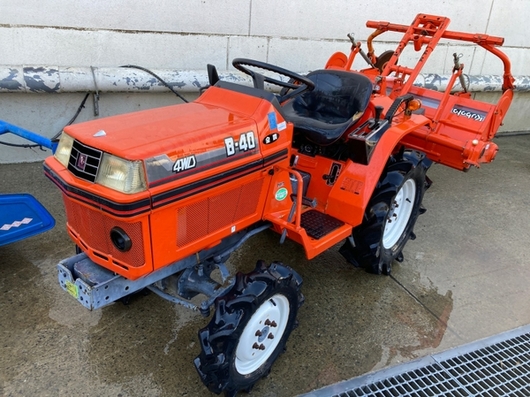 KUBOTA トラクター B40