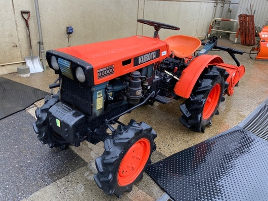 KUBOTA トラクター B6000D