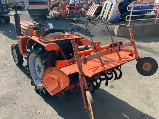 KUBOTA トラクター B1600