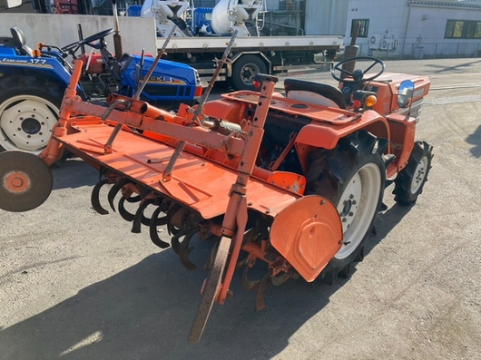 KUBOTA トラクター B1600