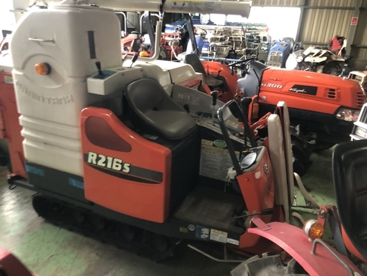 KUBOTA コンバイン R216