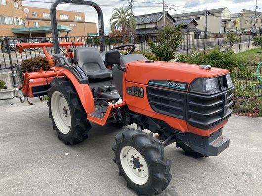 KUBOTA トラクター GB160