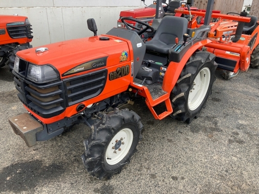 KUBOTA トラクター GB200