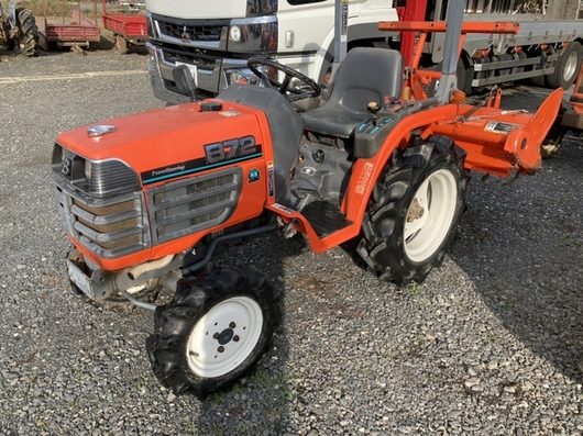 KUBOTA トラクター B72