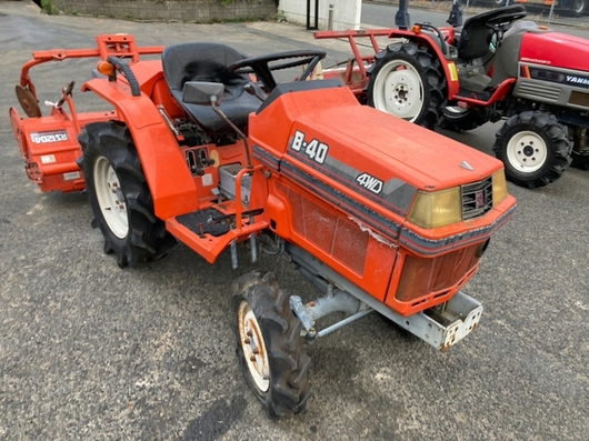 KUBOTA トラクター B40