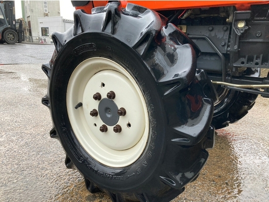 KUBOTA トラクター GB200