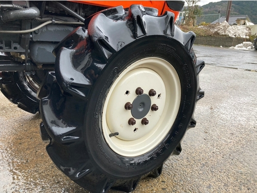 KUBOTA トラクター GB200