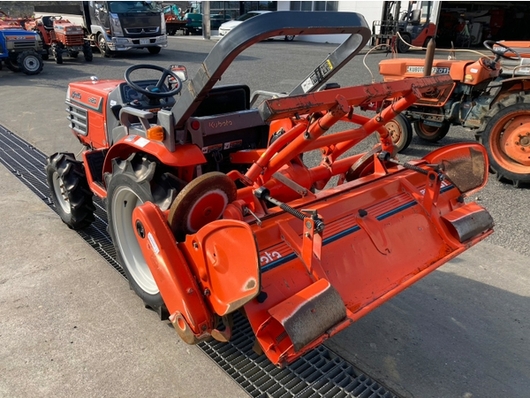 KUBOTA トラクター GB20