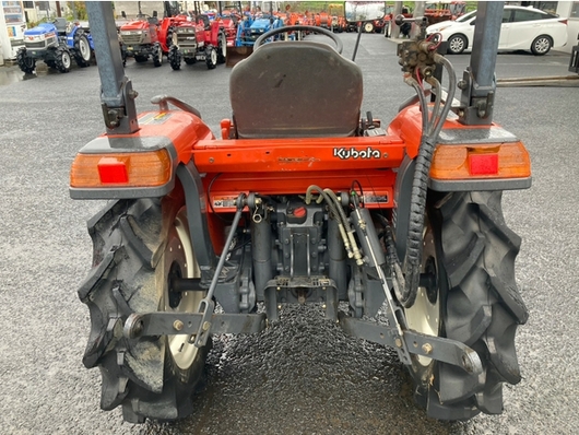 KUBOTA トラクター KL25